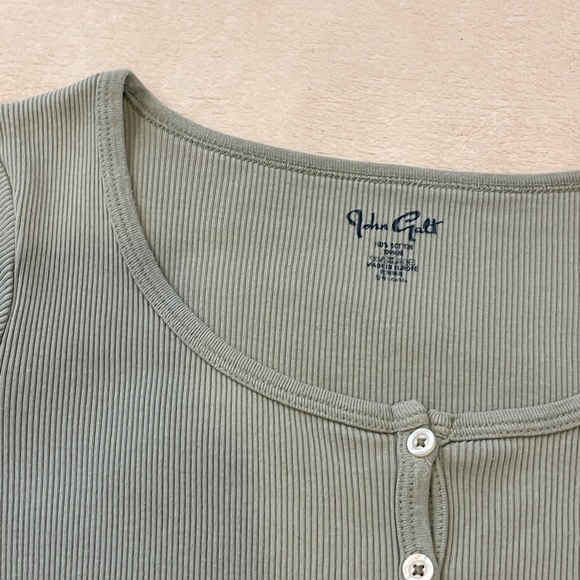 NWOT Brandy Melville/John Galt Zelly Short Sleeve Top - Picture 3 of 4